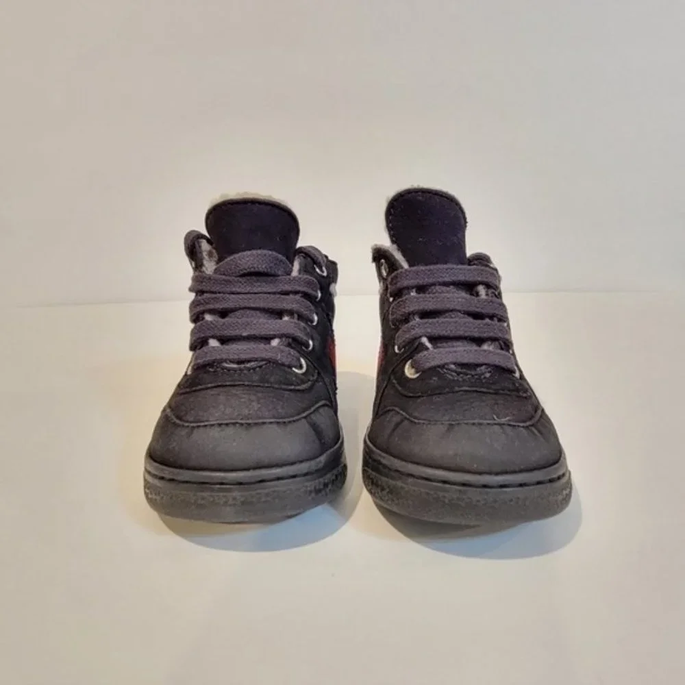 Gucci kids infant boys toddler sheepskin sneakers blue web toddler size 21 boots